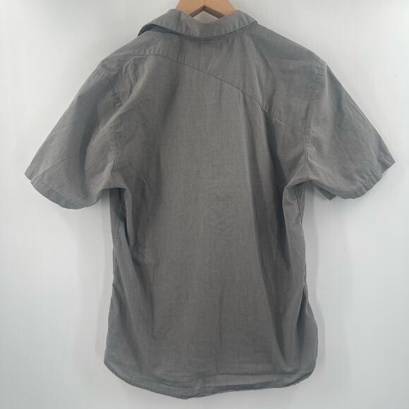 VOLCOM Shirt Size Medium Button Down Classic Fit Gray Skate Surf Snow Lifestyle - Picture 2 of 11